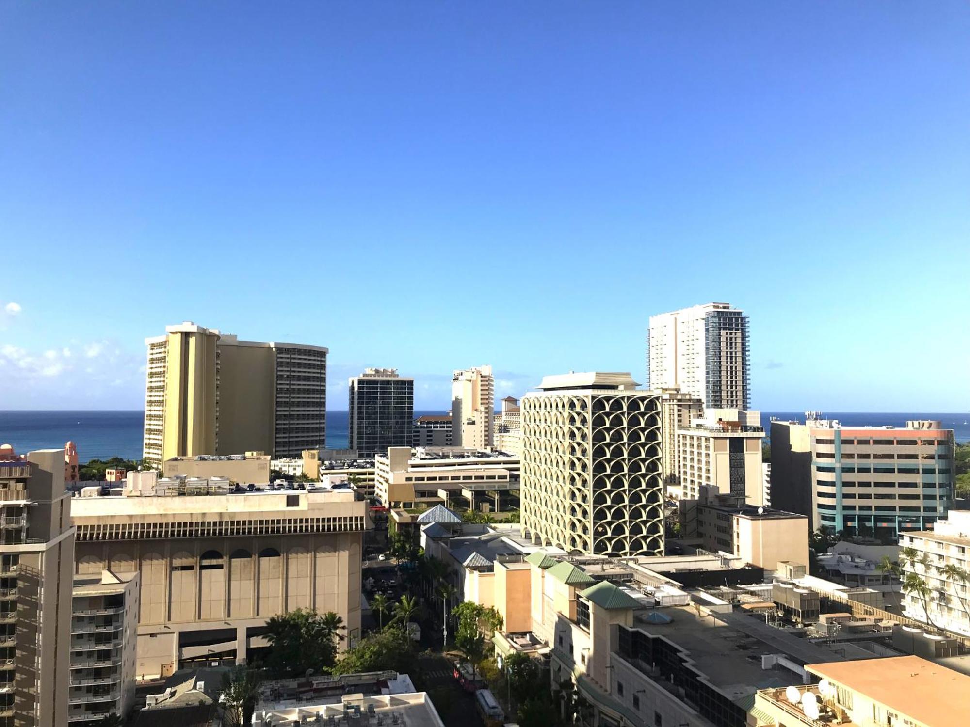 Royal Kuhio 1812 - 1Br With Partial Ocean View In The Heart Of Waikiki With Free Parking! Villa Honolulu Exterior photo